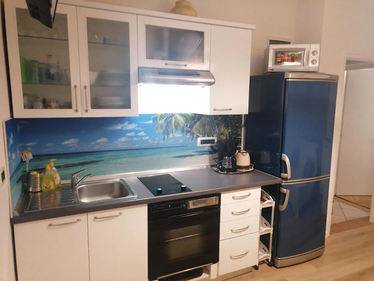 New Apartman Ziganto Z Near The Beach With Terrace Ičići Kroatien